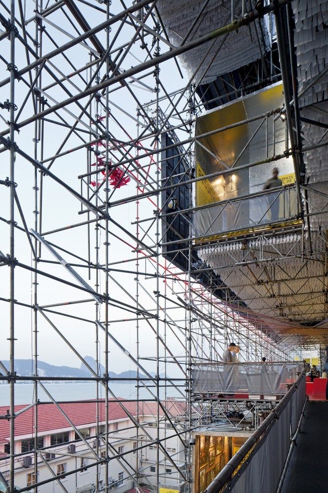 فولاد بست استاندارد در پروژه ساحلی